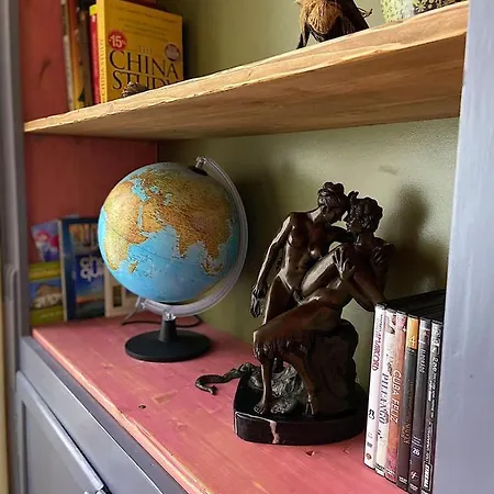 Vintage Opera Apartment *
