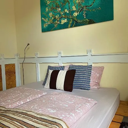 Vintage Opera Apartment *