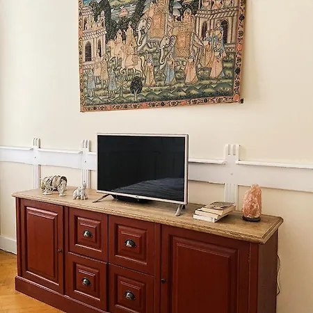 Vintage Opera Apartment Budapest